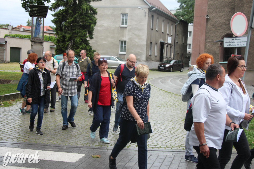 Tarnowskie Góry. Ślubowana pielgrzymka do Piekar Śląskich [FOTO]