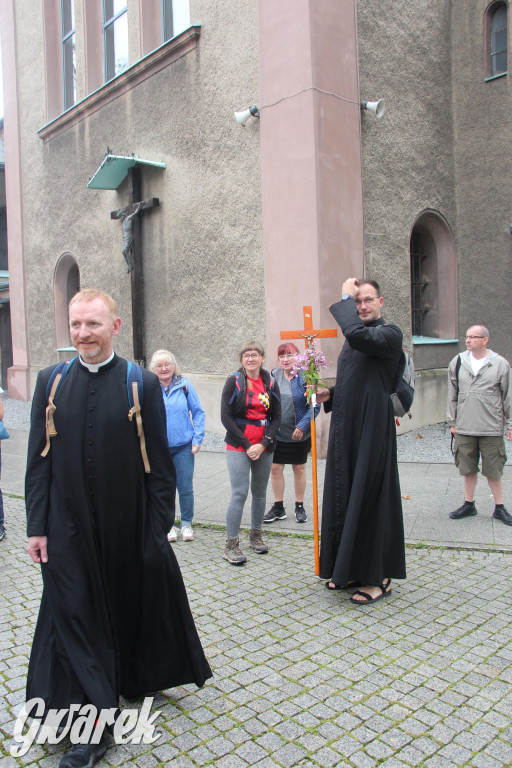 Tarnowskie Góry. Ślubowana pielgrzymka do Piekar Śląskich [FOTO]