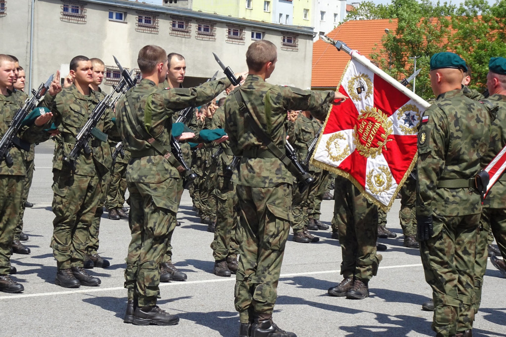 Tarnowskie Góry. Uroczysta przysięga w  5. Pułku Chemicznym [FOTO]