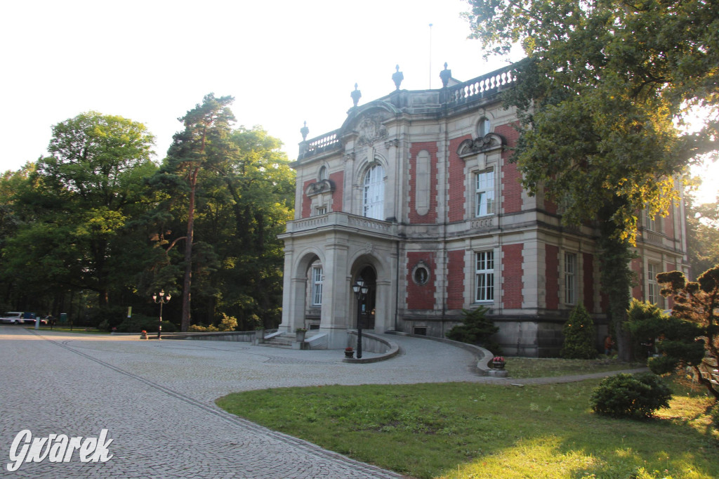 Park w Świerklańcu. Miejsce w sam raz na upały [FOTO]