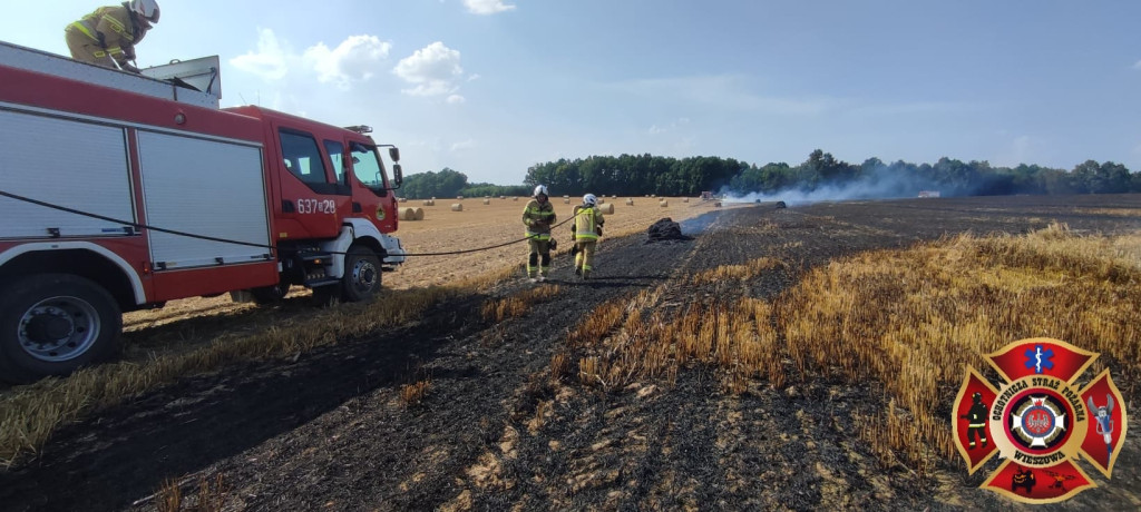Z pożarem walczyło kilkudziesięciu strażaków i helikopter