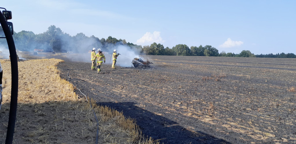 Z pożarem walczyło kilkudziesięciu strażaków i helikopter