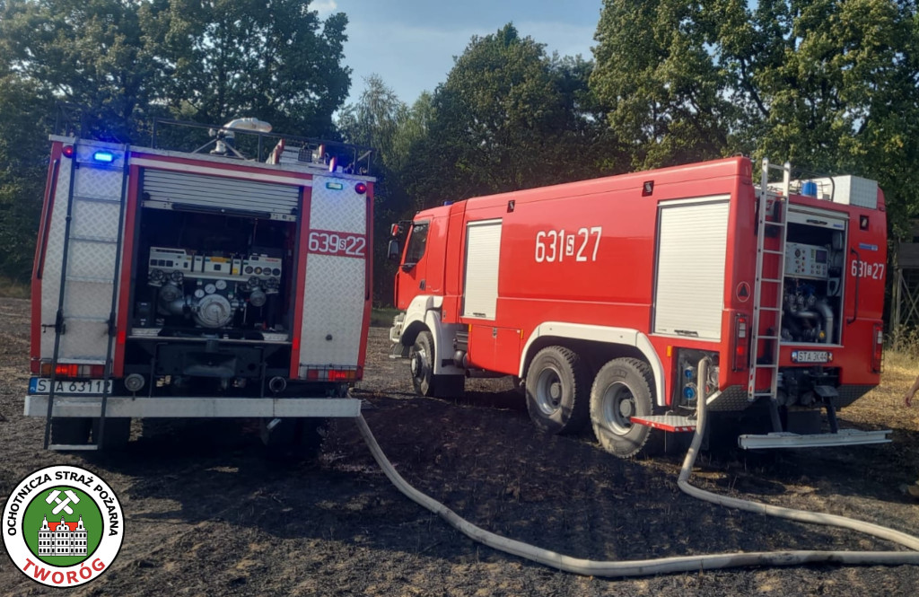 Z pożarem walczyło kilkudziesięciu strażaków i helikopter