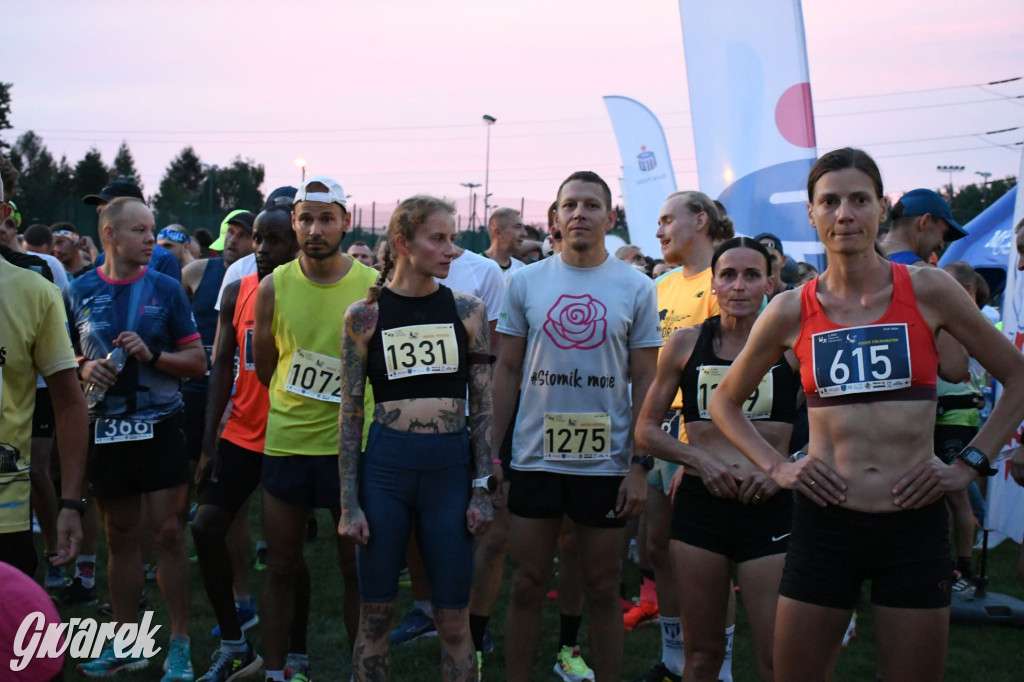 Prawie 1200 zawodników na piekarskim półmaratonie