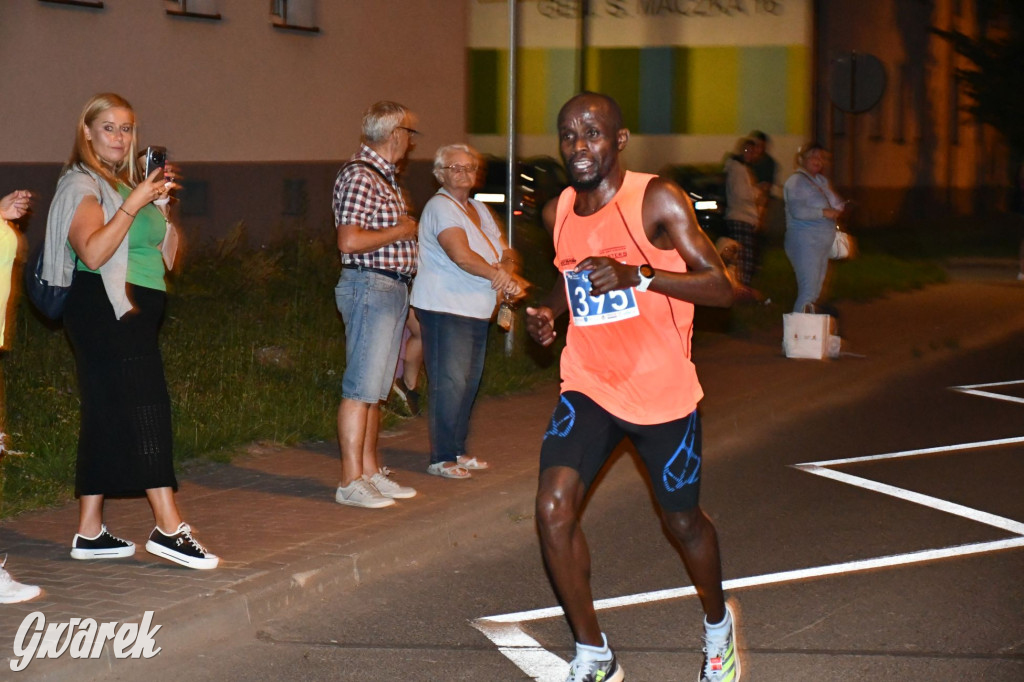 Prawie 1200 zawodników na piekarskim półmaratonie