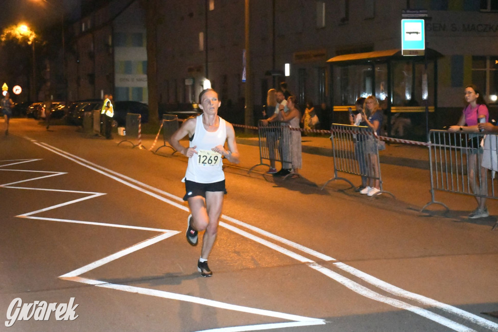 Prawie 1200 zawodników na piekarskim półmaratonie