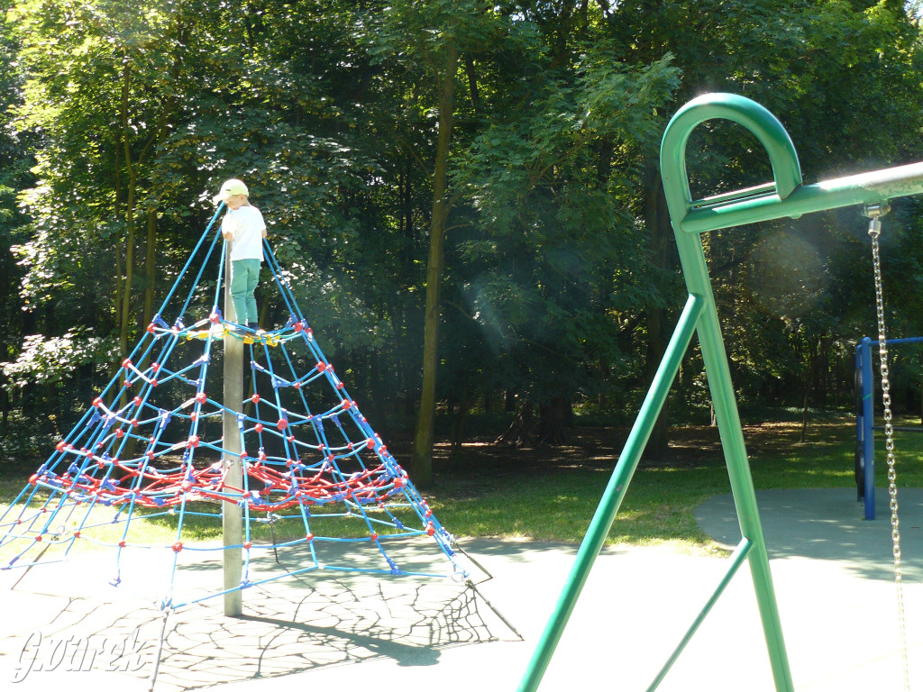 Place zabaw. Na który stawiacie?