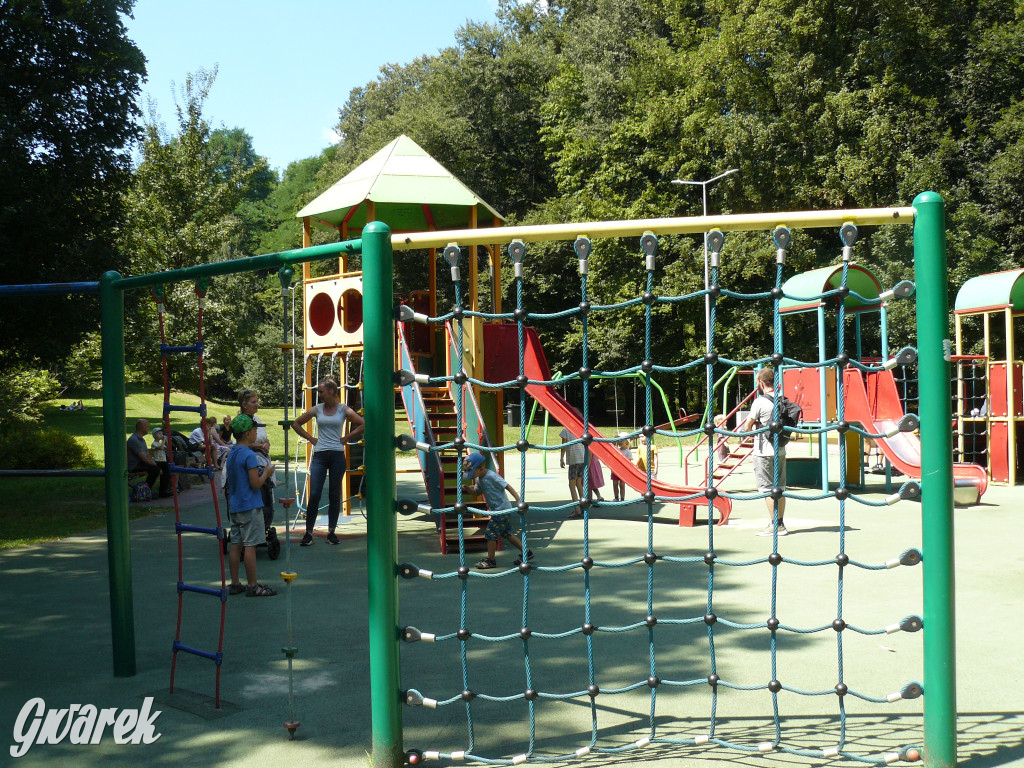 Place zabaw. Na który stawiacie?