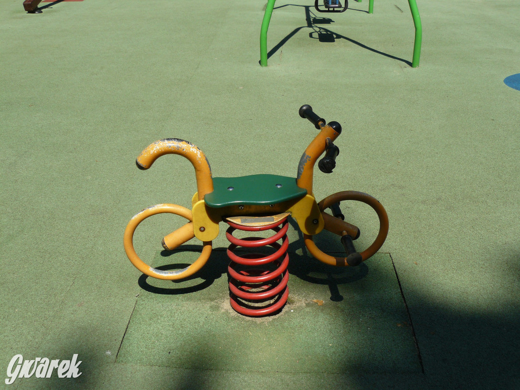 Place zabaw. Na który stawiacie?