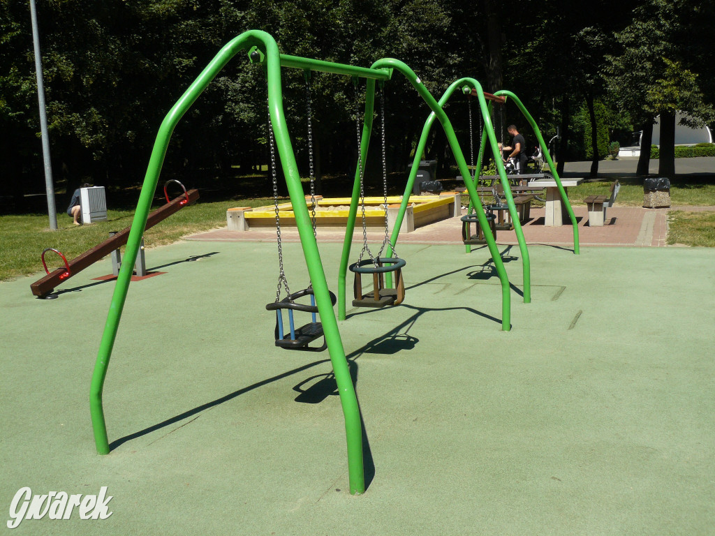 Place zabaw. Na który stawiacie?