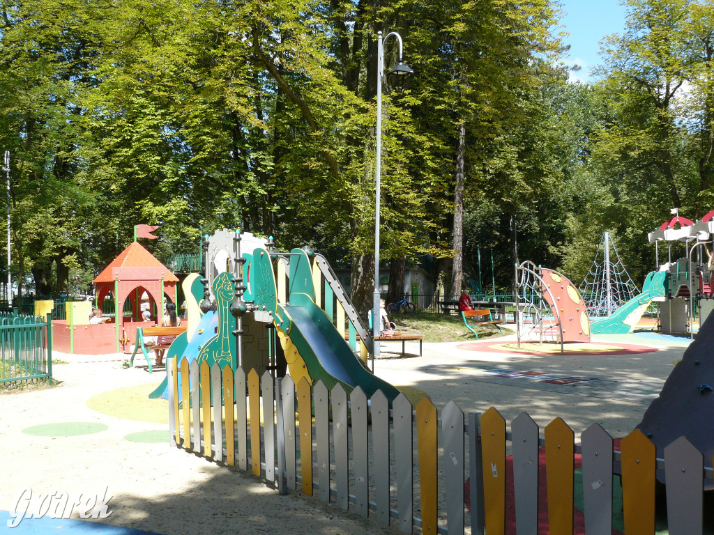 Place zabaw. Na który stawiacie?