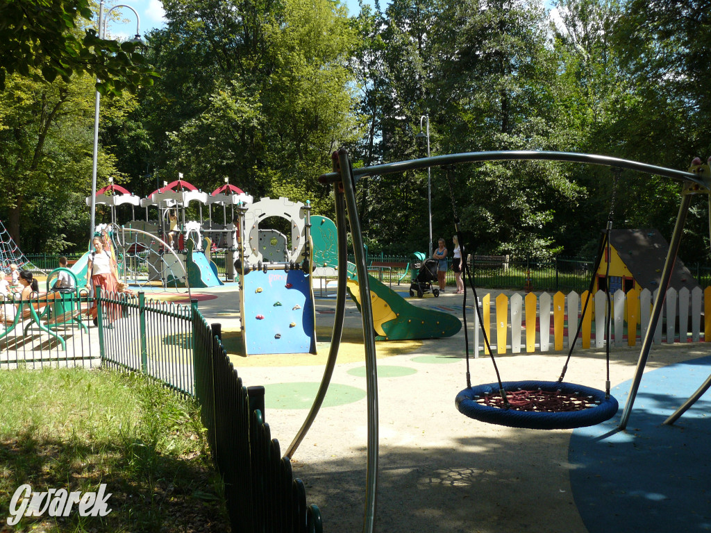 Place zabaw. Na który stawiacie?