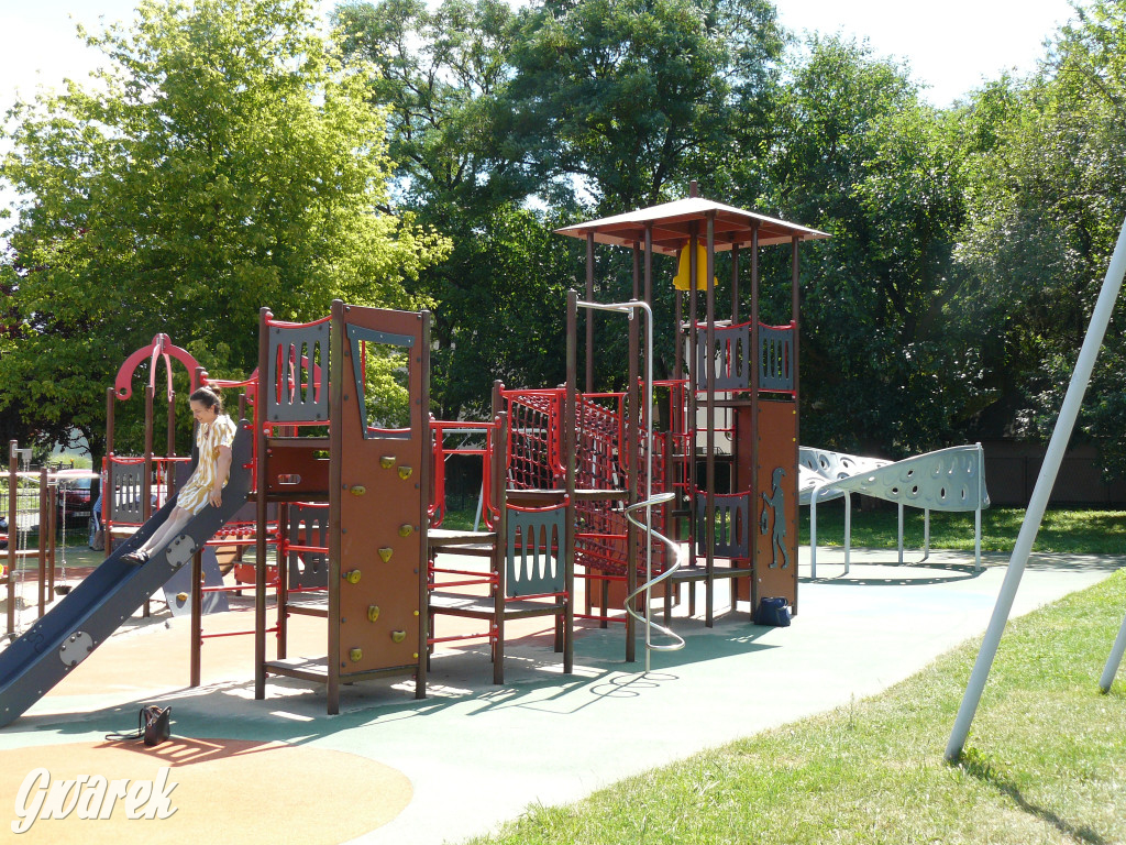 Place zabaw. Na który stawiacie?