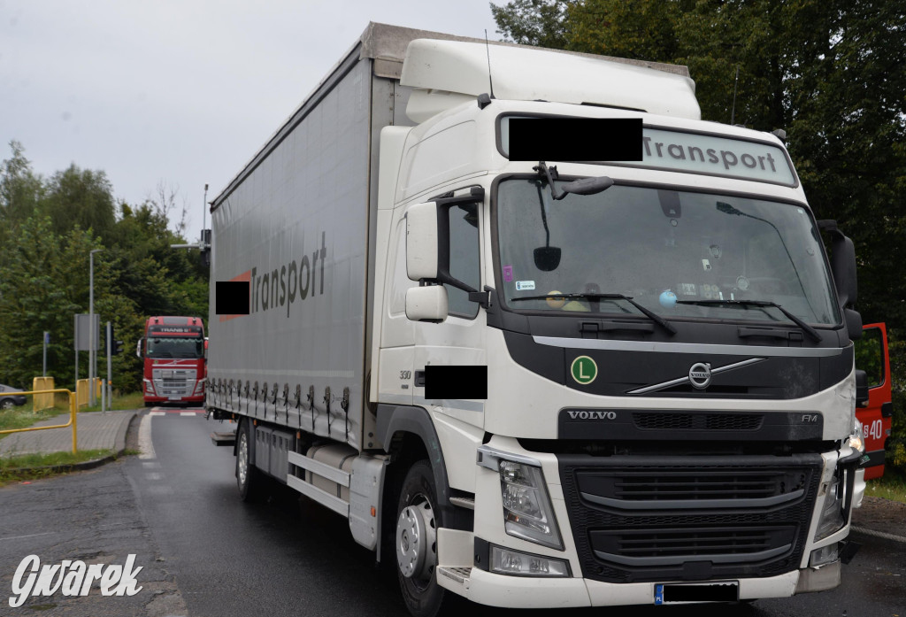 Tarnowskie Góry, obwodnica. Zderzenie z ciężarówką