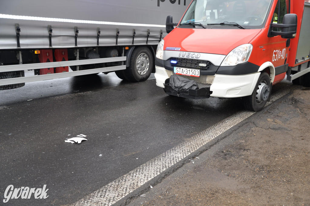 Tarnowskie Góry, obwodnica. Zderzenie z ciężarówką