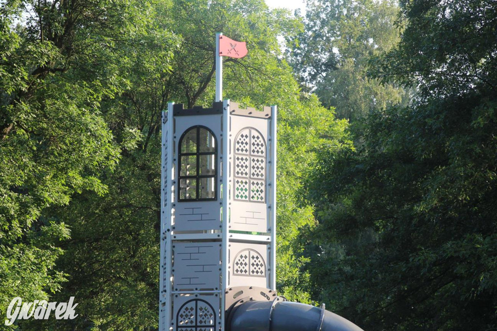 Place zabaw. Na który stawiacie?