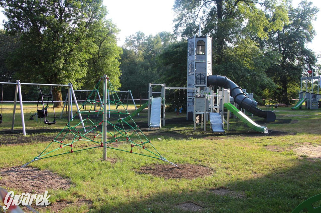 Place zabaw. Na który stawiacie?