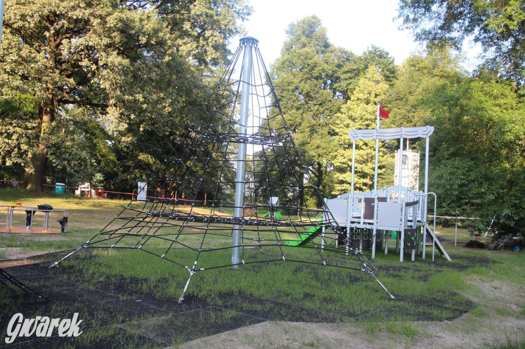 Place zabaw. Na który stawiacie?