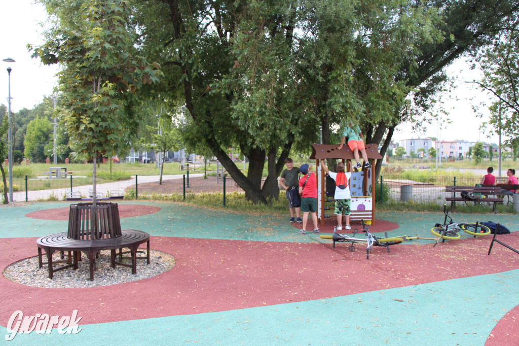 Place zabaw. Na który stawiacie?