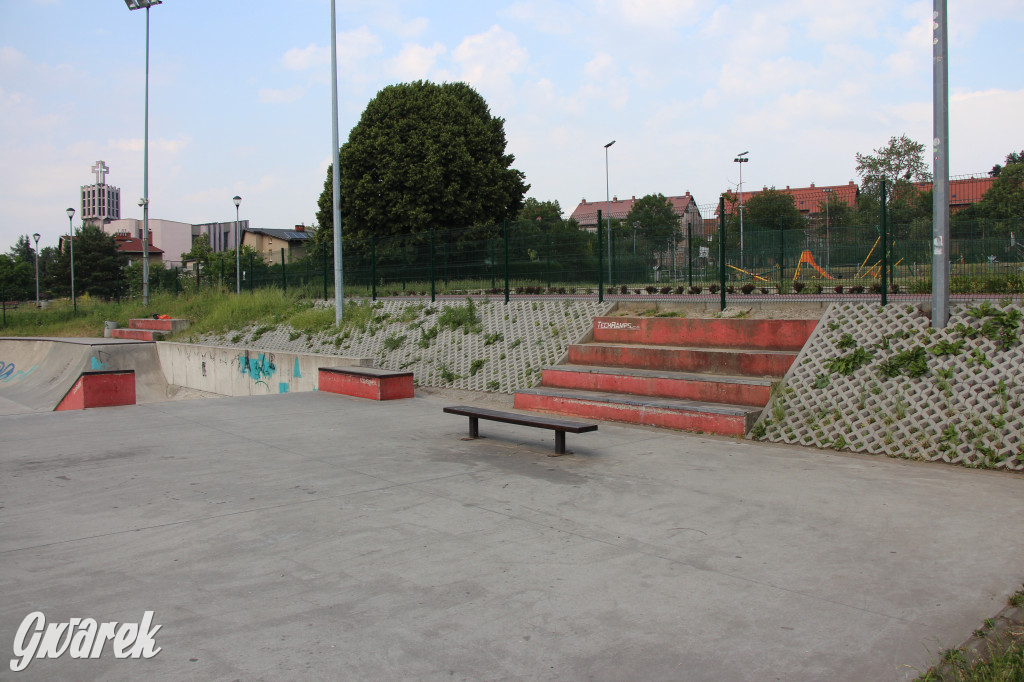 Place zabaw. Na który stawiacie?