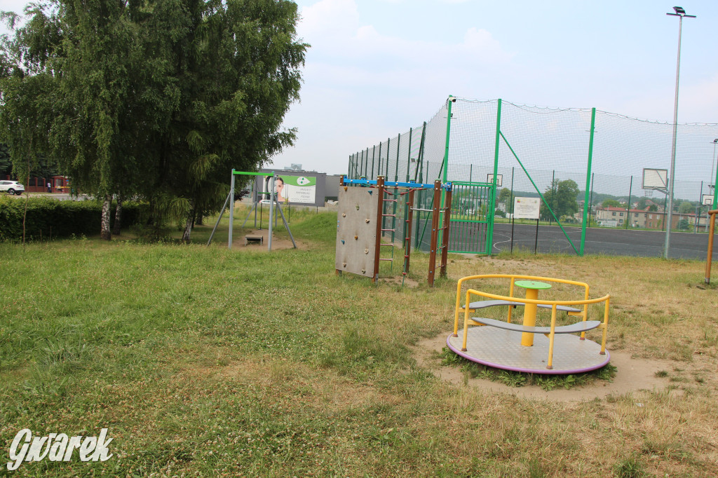 Place zabaw. Na który stawiacie?