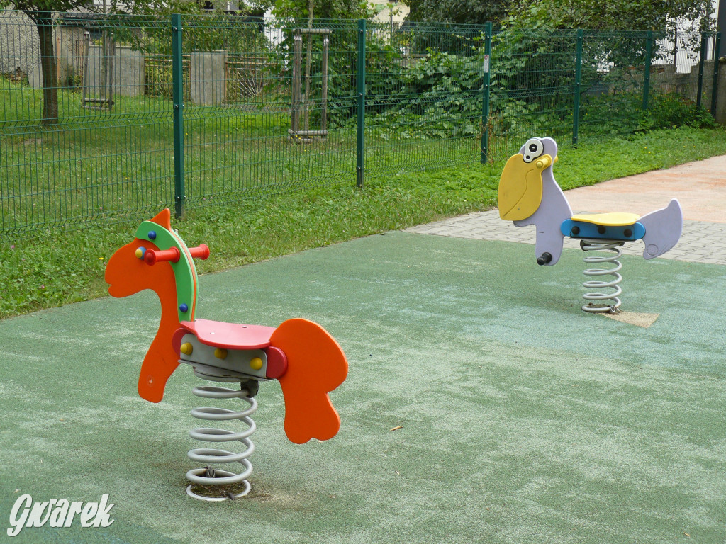 Place zabaw. Na który stawiacie?