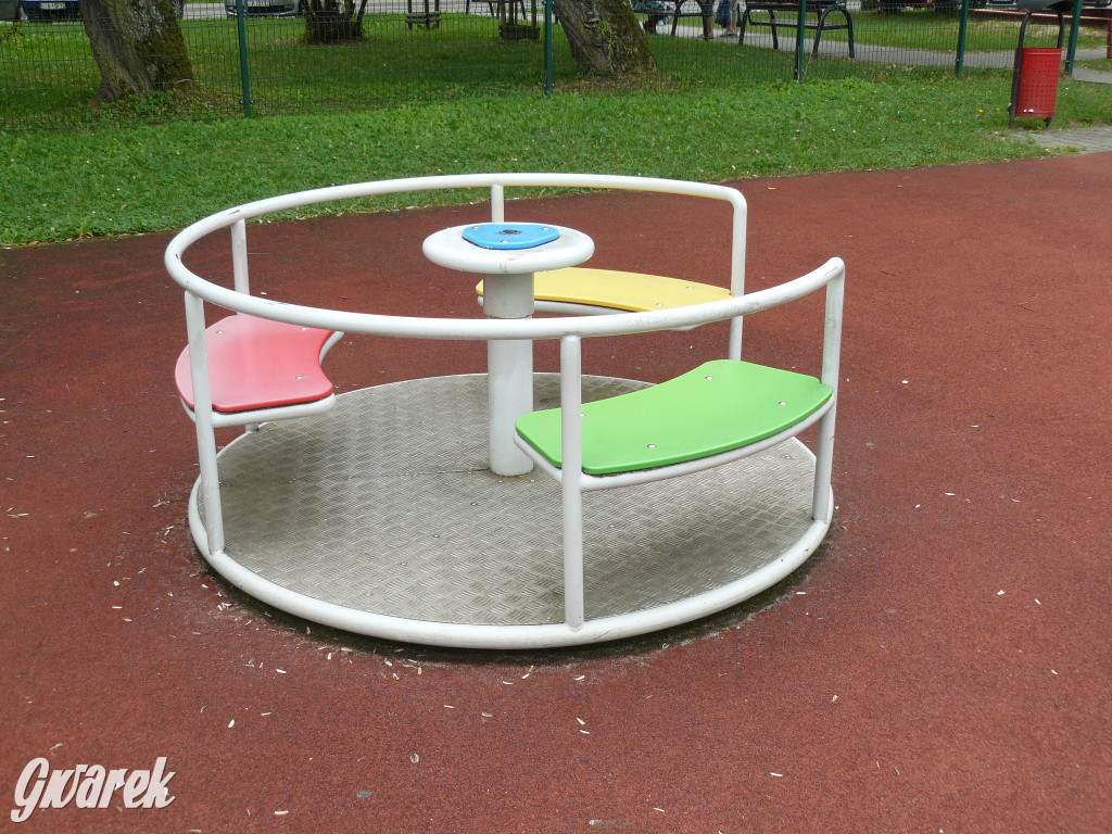 Place zabaw. Na który stawiacie?