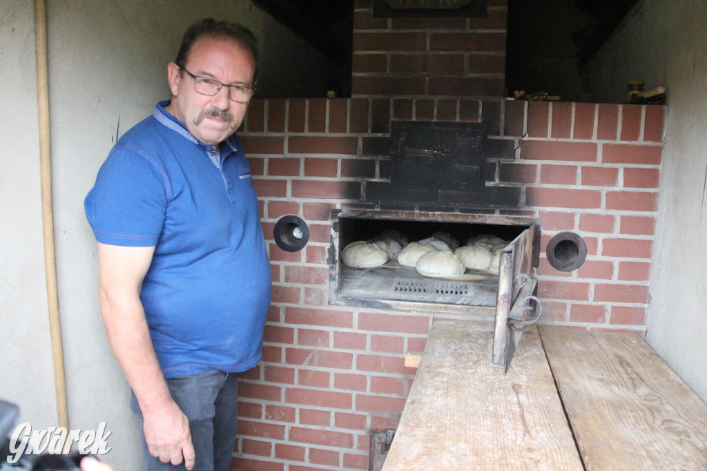 Tego chleba można spróbować raz w roku. Warto