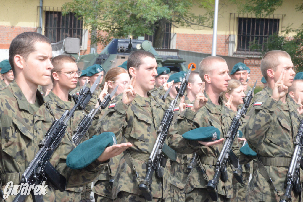 5. Pułk Chemiczny w Tarnowskich Górach. Przysięga wojskowa