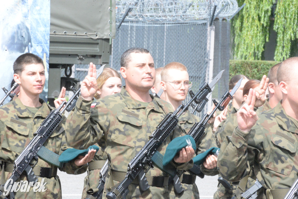 5. Pułk Chemiczny w Tarnowskich Górach. Przysięga wojskowa