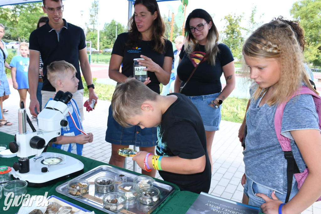 Czystsza Szarlejka, mikroskop i woda z saturatora