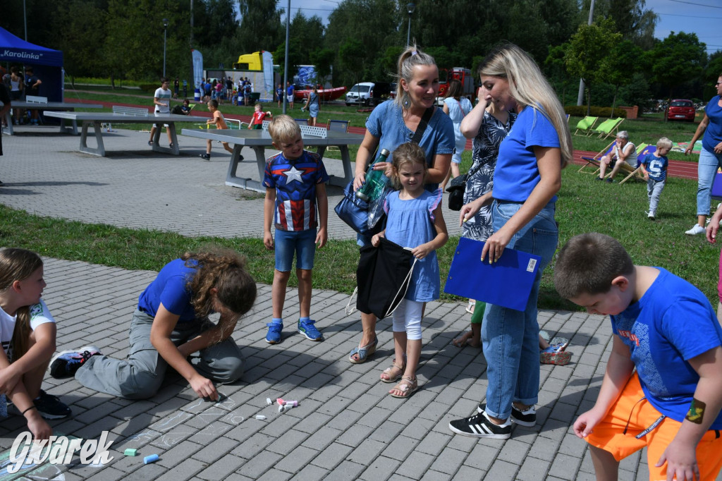 Czystsza Szarlejka, mikroskop i woda z saturatora