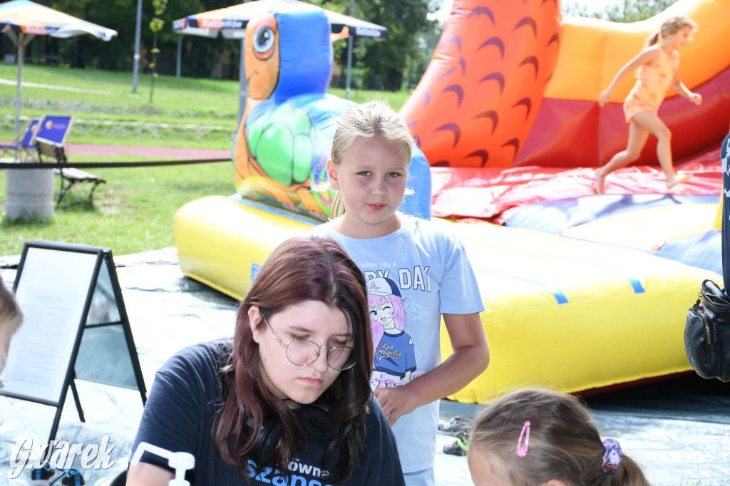 Czystsza Szarlejka, mikroskop i woda z saturatora