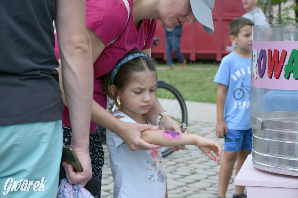 Czystsza Szarlejka, mikroskop i woda z saturatora