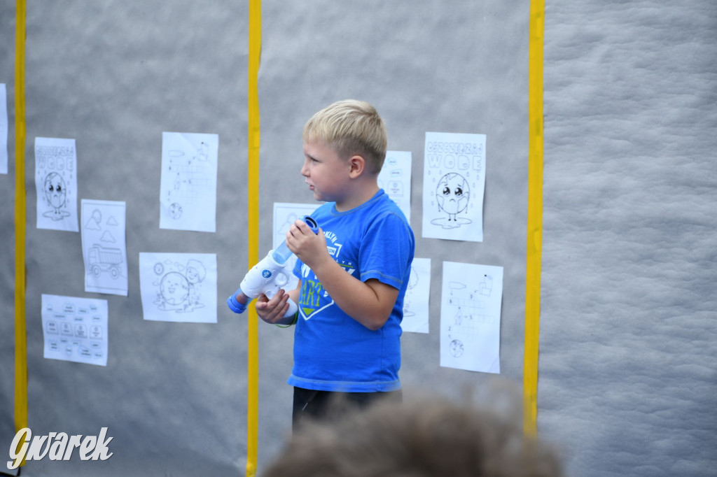 Czystsza Szarlejka, mikroskop i woda z saturatora