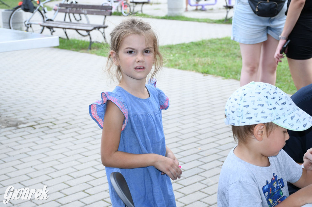 Czystsza Szarlejka, mikroskop i woda z saturatora