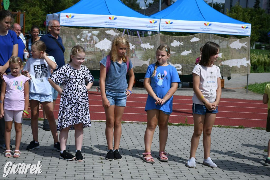 Czystsza Szarlejka, mikroskop i woda z saturatora