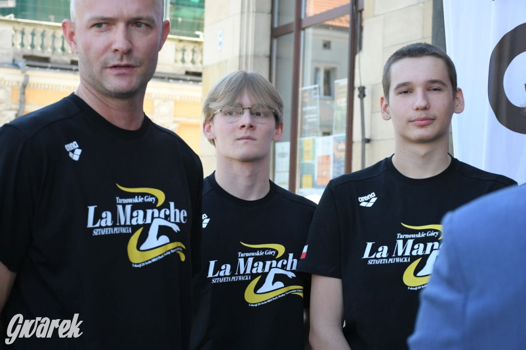 Jadą do Anglii przepłynąć kanał La Manche [FOTO]