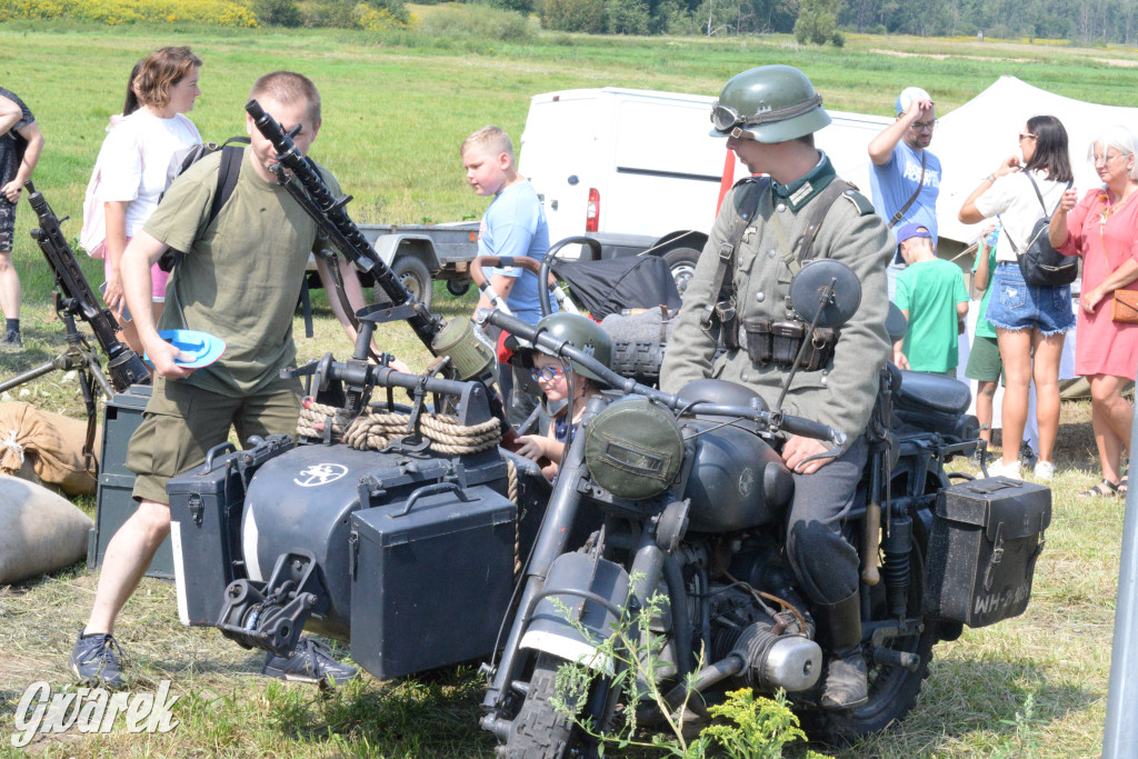 Święto Wojska Polskiego w schronie bojowym w Dobieszowicach