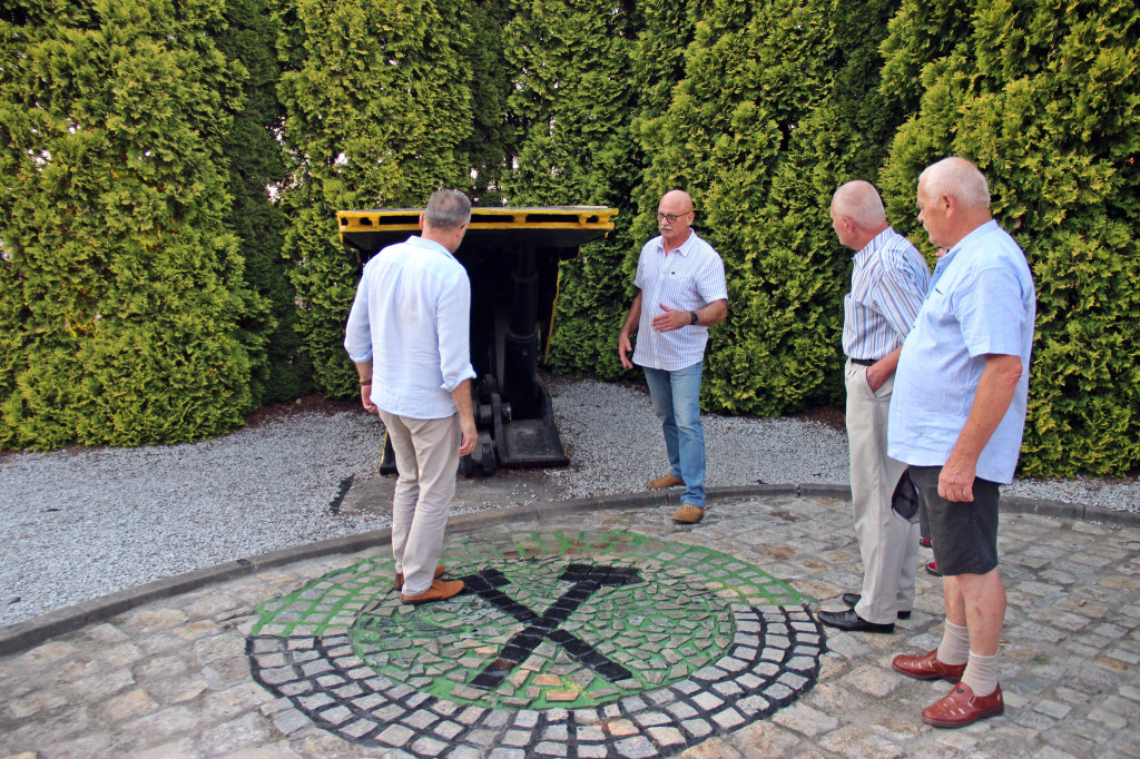 Radzionków. Górnicza ekipa na spotkaniu w skansenie