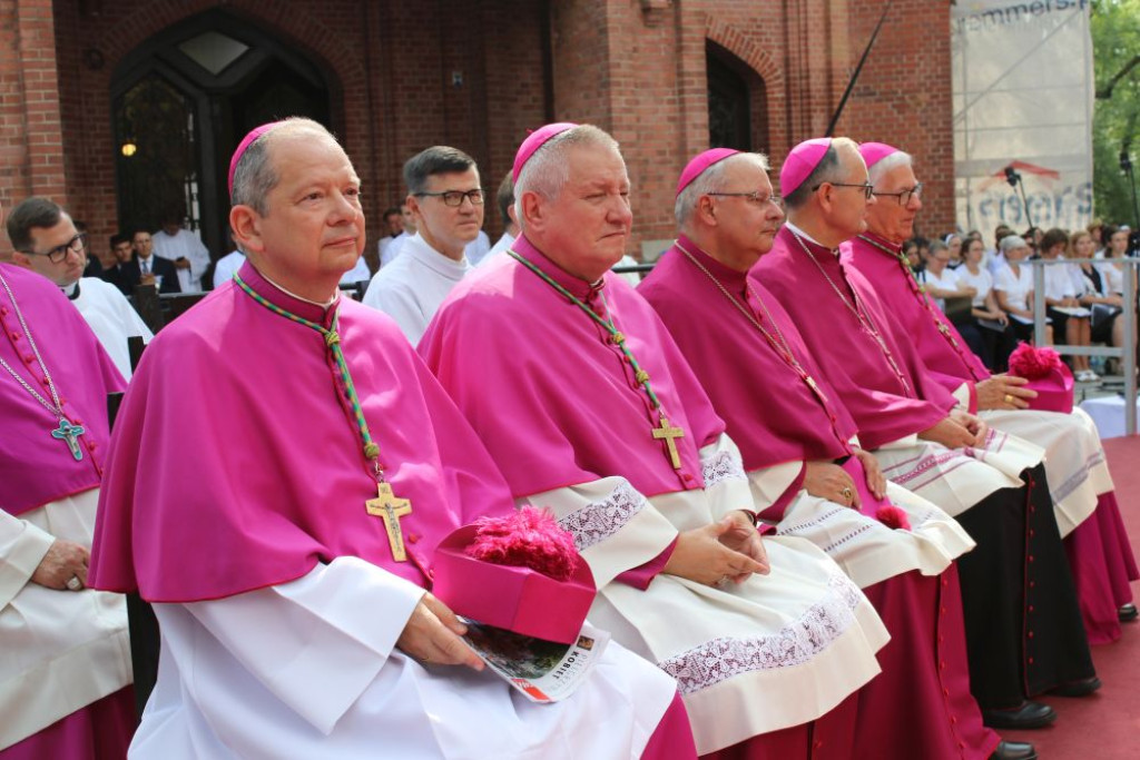 Jestem w Kościele, więc idę - kobiety pielgrzymowały do Piekar Śl.