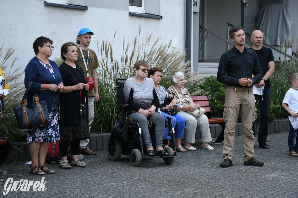 Modlitwa różańcowa ruchu antyaborcyjnego [GALERIA]