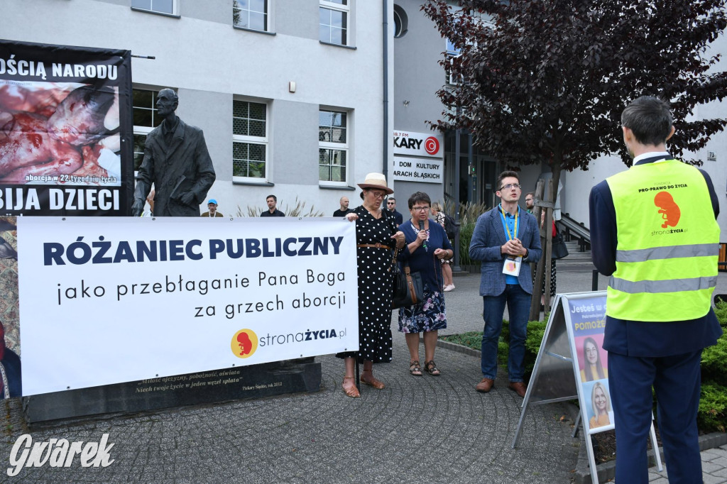 Modlitwa różańcowa ruchu antyaborcyjnego [GALERIA]