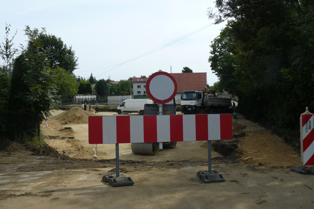 Tarnowskie Góry. Budują łącznik i miejsca postojowe