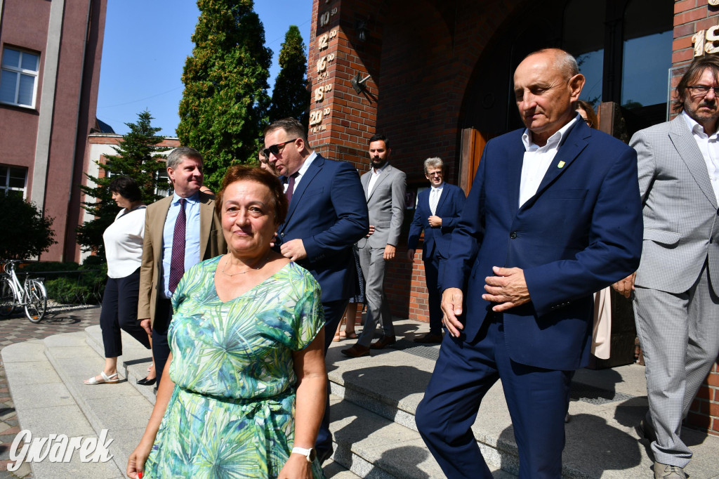 Tarnowskie Góry. Rozpoczęcie roku szkolnego [FOTO]