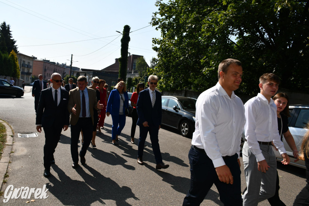 Tarnowskie Góry. Rozpoczęcie roku szkolnego [FOTO]