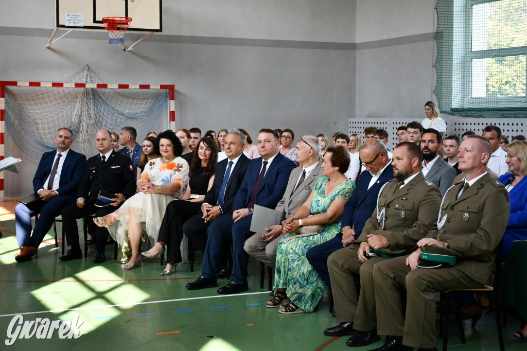 Tarnowskie Góry. Rozpoczęcie roku szkolnego [FOTO]