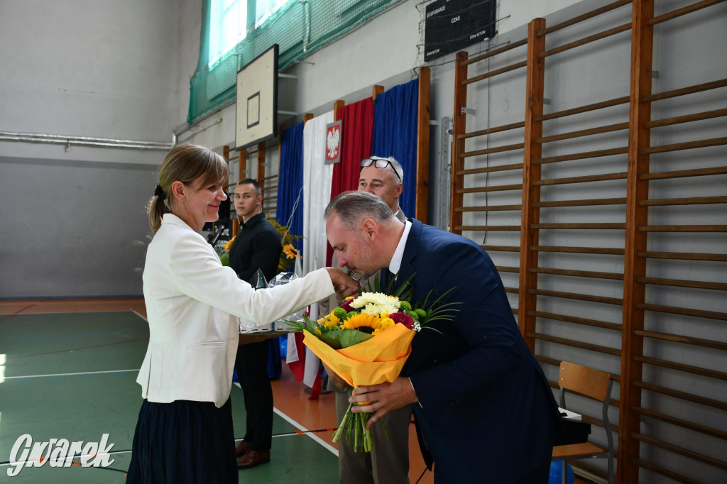 Tarnowskie Góry. Rozpoczęcie roku szkolnego [FOTO]