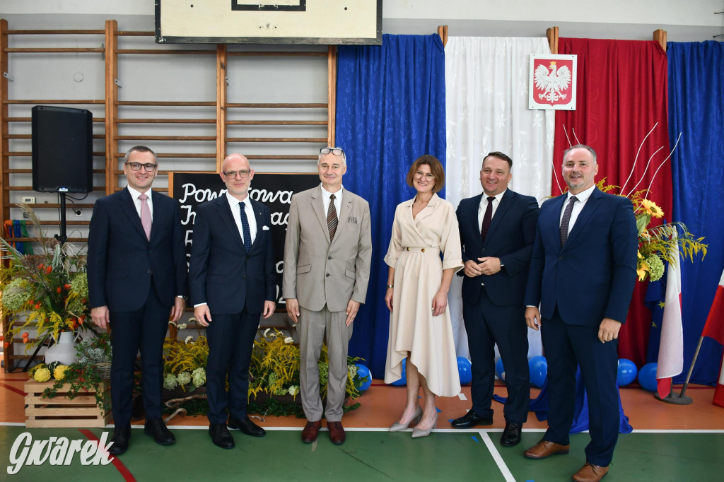 Tarnowskie Góry. Rozpoczęcie roku szkolnego [FOTO]