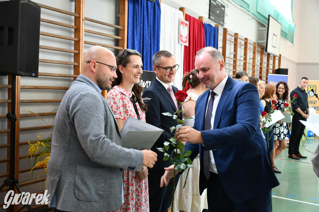 Tarnowskie Góry. Rozpoczęcie roku szkolnego [FOTO]